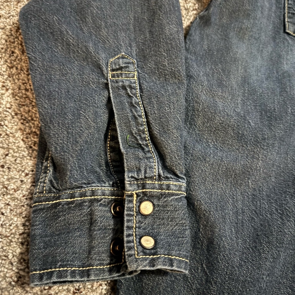 SHARP Guess Jeans denim western button down. Size Medium QUALITY! - Picture 2 of 12